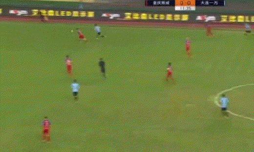 23岁加纳国脚曾3球斩杀巴萨,新赛季有望成为大连人主力征战中超