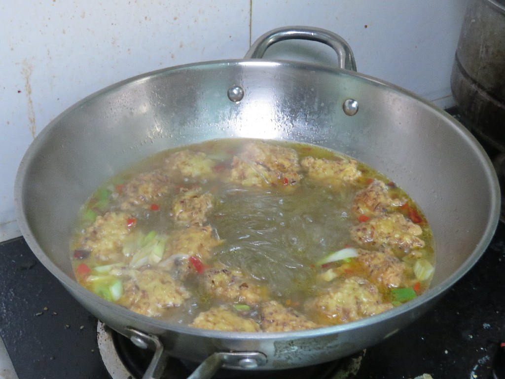 粉条用冷水泡好还是开水好,粉条用开水还是温水泡