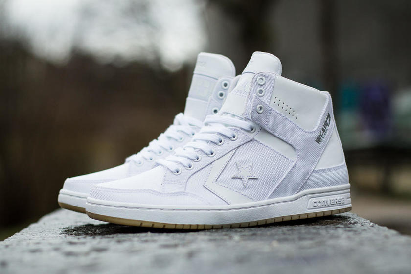 以前篮球运动员穿匡威的鞋,科比穿过的匡威篮球鞋