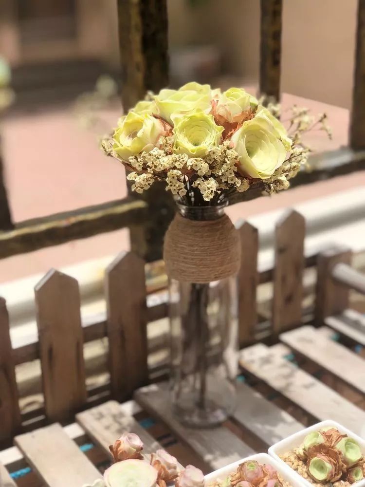 黄玫瑰这么美的风景惊艳到你了吗,优雅漂亮的黄玫瑰图片