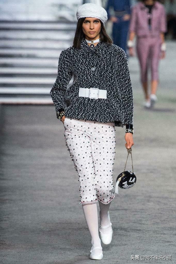 香奈儿chanel新款套装花朵印花,chanel香奈儿古着休闲牛仔外套