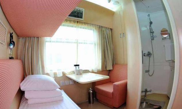 绿皮火车卧铺坐软卧好还是硬卧好,普通火车的软卧和硬卧有什么区别