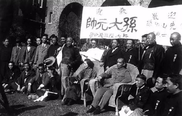 泪崩！1年1张，百年上海，老底子上海人都看哭了！