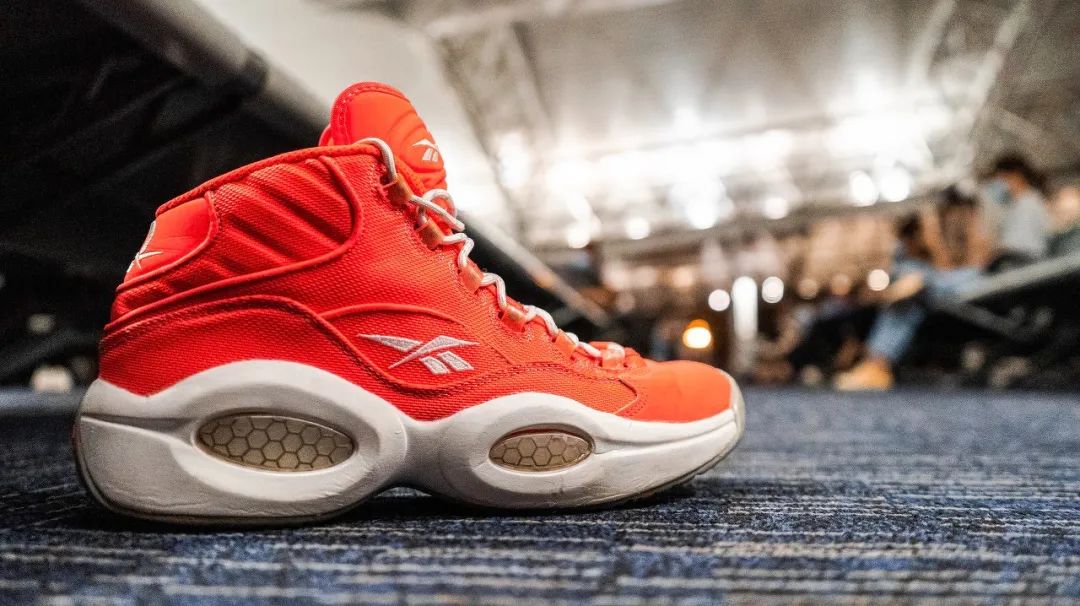 锐步重新生产篮球鞋,锐步哈雷尔