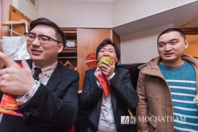 疫情在家青岛主持人团队为你挑选这些堵门游戏，收藏结婚用的上