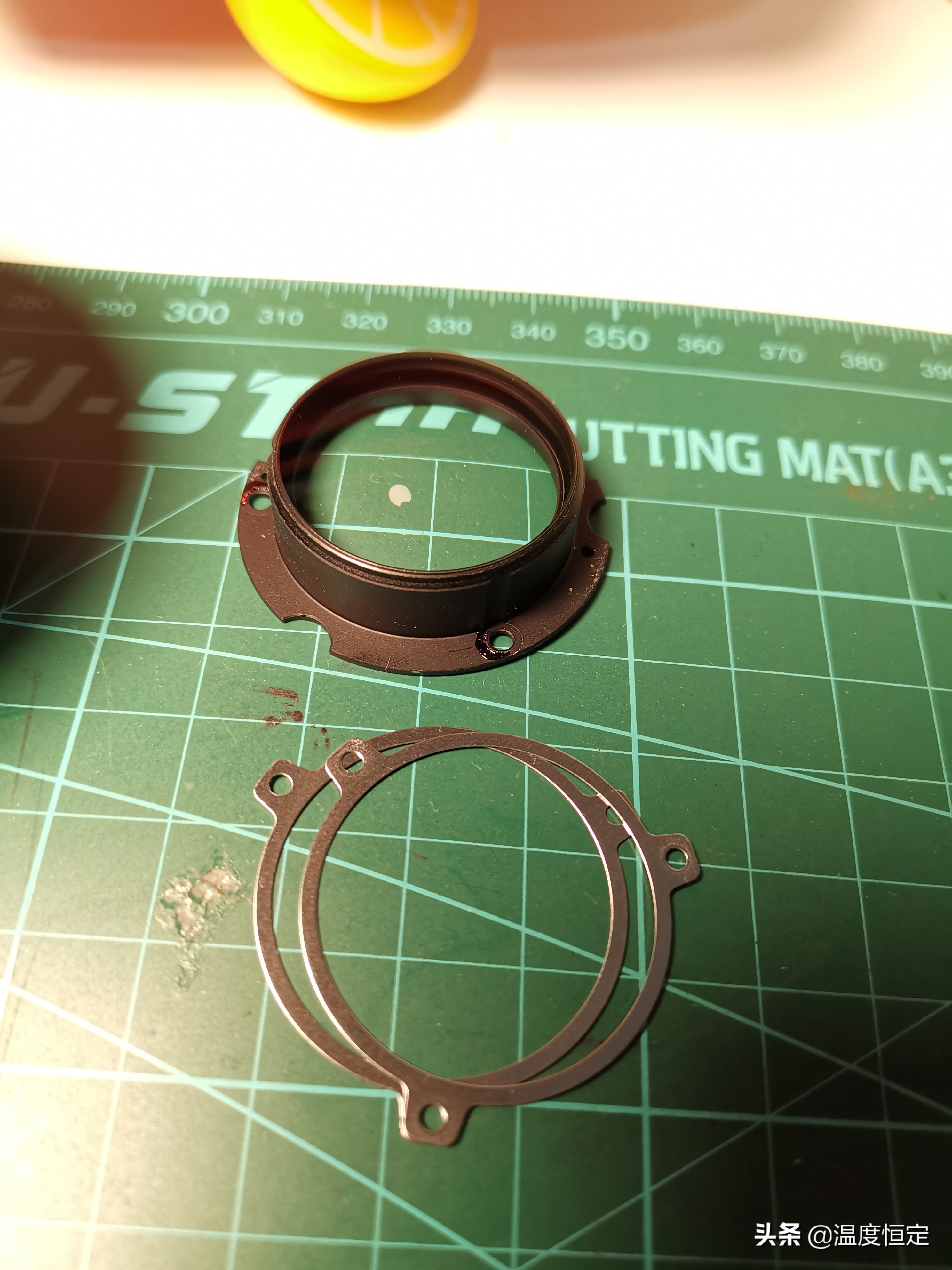 尼康镜头防抖打开一直响,尼康24-120镜头防抖怎么开