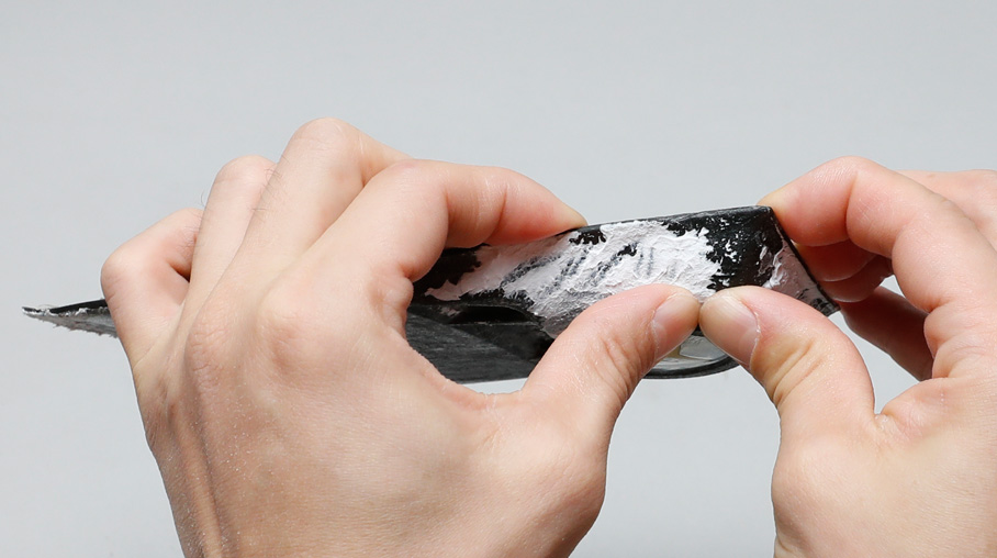 剖开中底寻真相，AJ33卡脚原因大揭秘