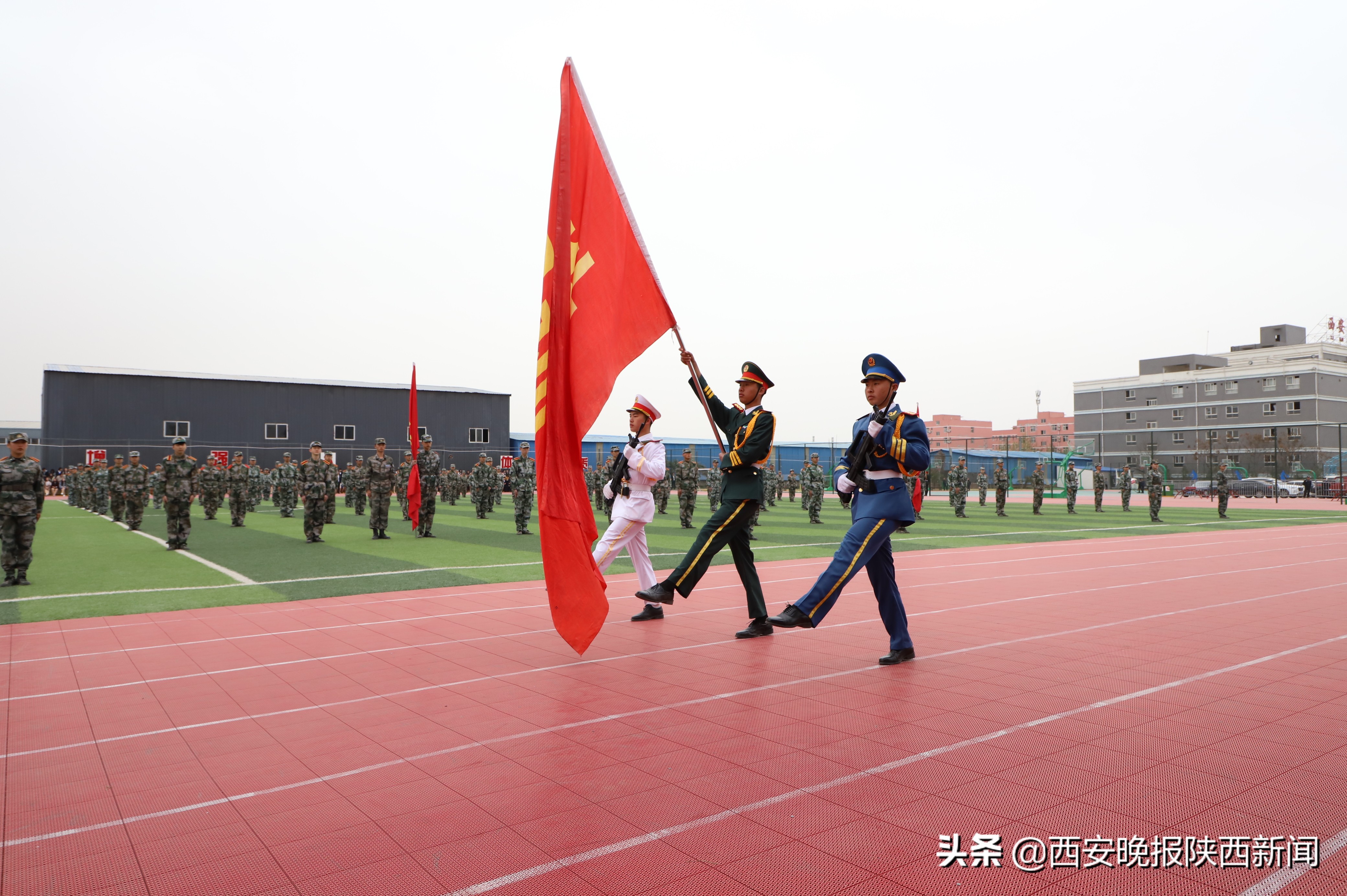 西安轨道交通学校2017军训视频,西安铁道技师学院军训视频