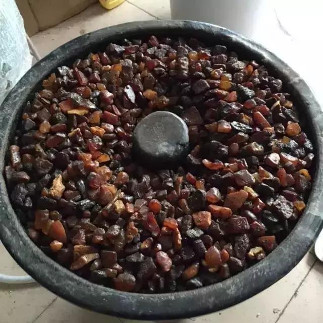 蜜蜡珠子怎么加工视频,蜜蜡珠子怎么做出来