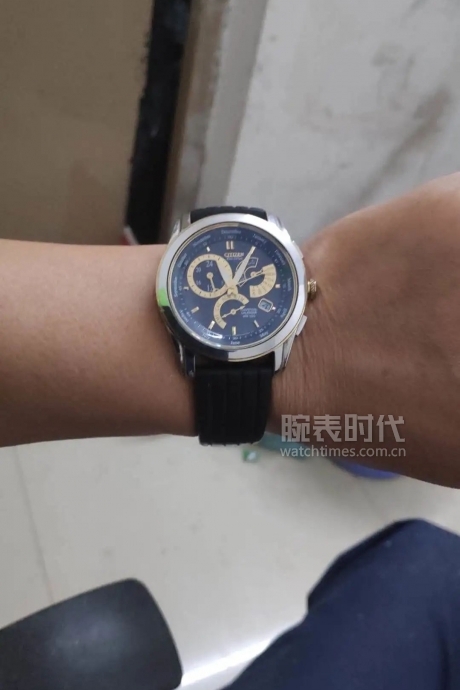 网友晒上千万的手表,网友晒1300手表