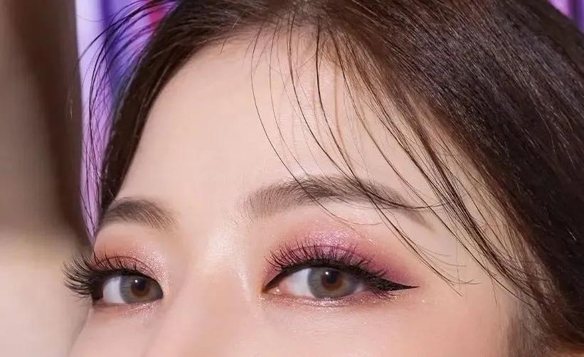 杨超越朦胧感,杨超越小鹿眼