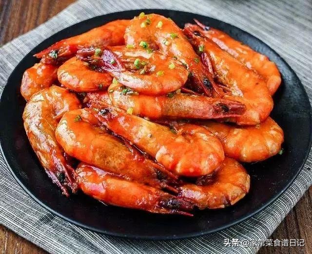 油焖大虾的做法家常简单又好吃,油焖大虾的家常做法与教程