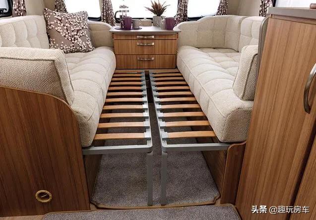 英国露娜双轴拖挂式房车有哪几款 (露娜特拖挂式房车)