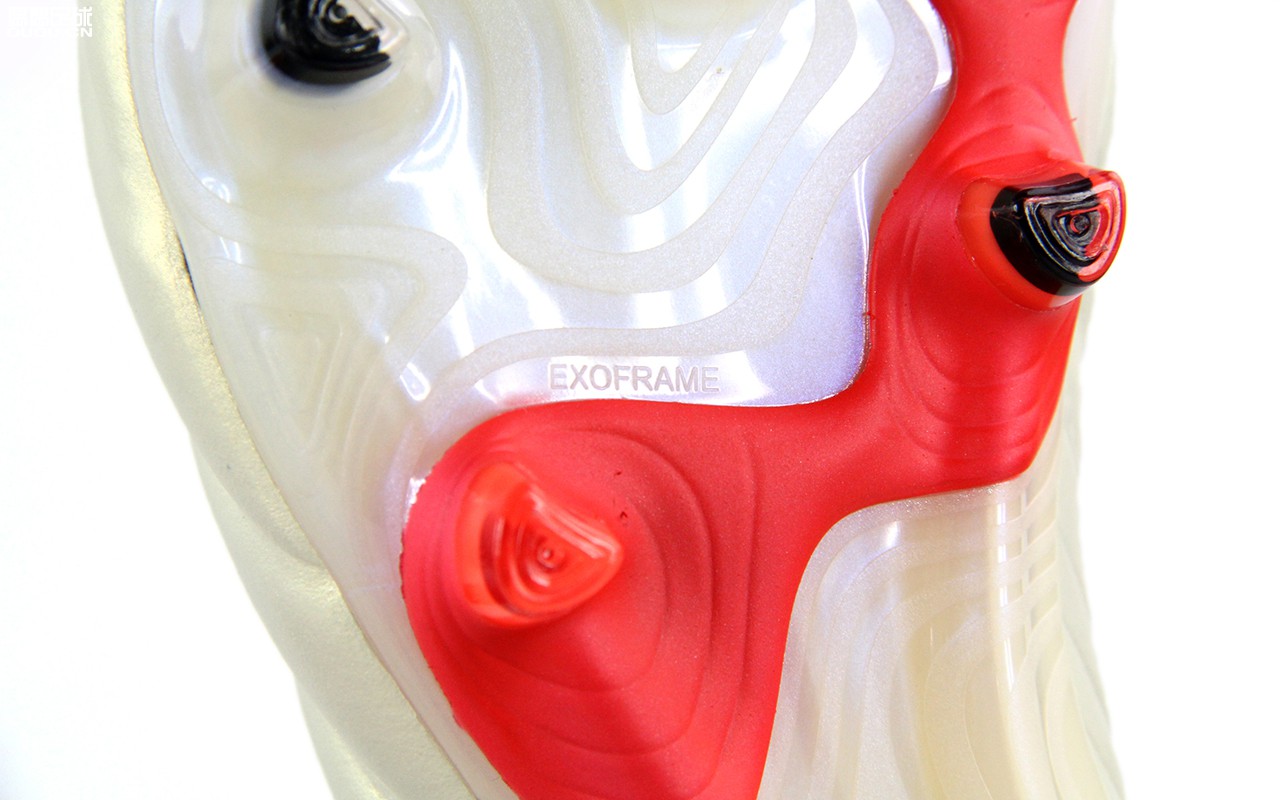 袋鼠皮也能玩无鞋带！阿迪达斯COPA19+FG静态赏析