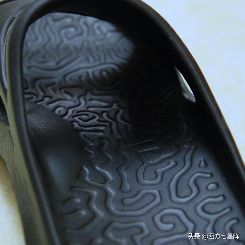 咕咚软弹运动拖鞋,舒适运动吸汗防臭透气久站不累