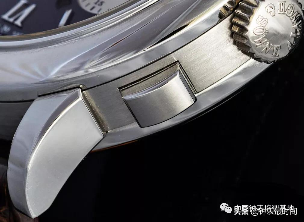 你们的手表坏了维修吗,苹果手表换新是全新还是翻新