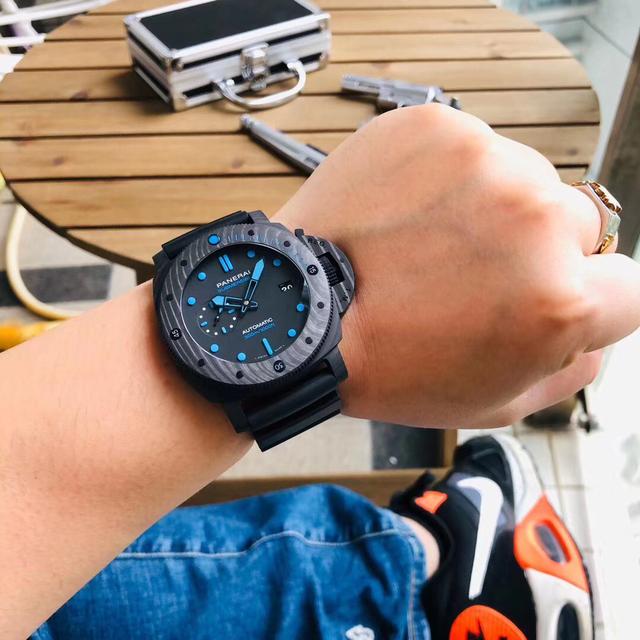 有钱人劳力士表图,广州钟表城劳力士金表