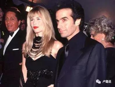 出道17年零绯闻出道37岁美如花,17岁顶级超模