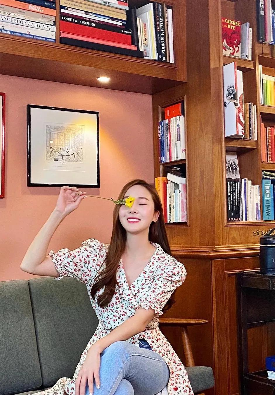 求jennie同款衣服,jennie无帽卫衣