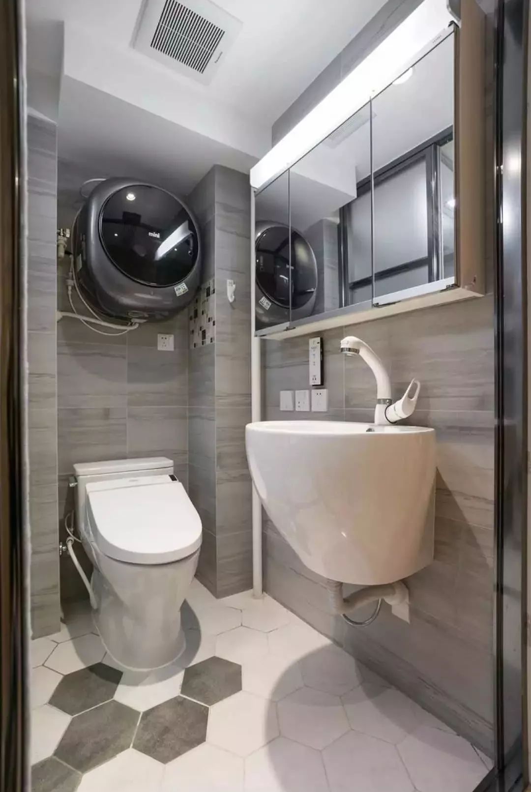 小夫妻65㎡小家，4分离卫生间，收纳竟有276个行李箱大