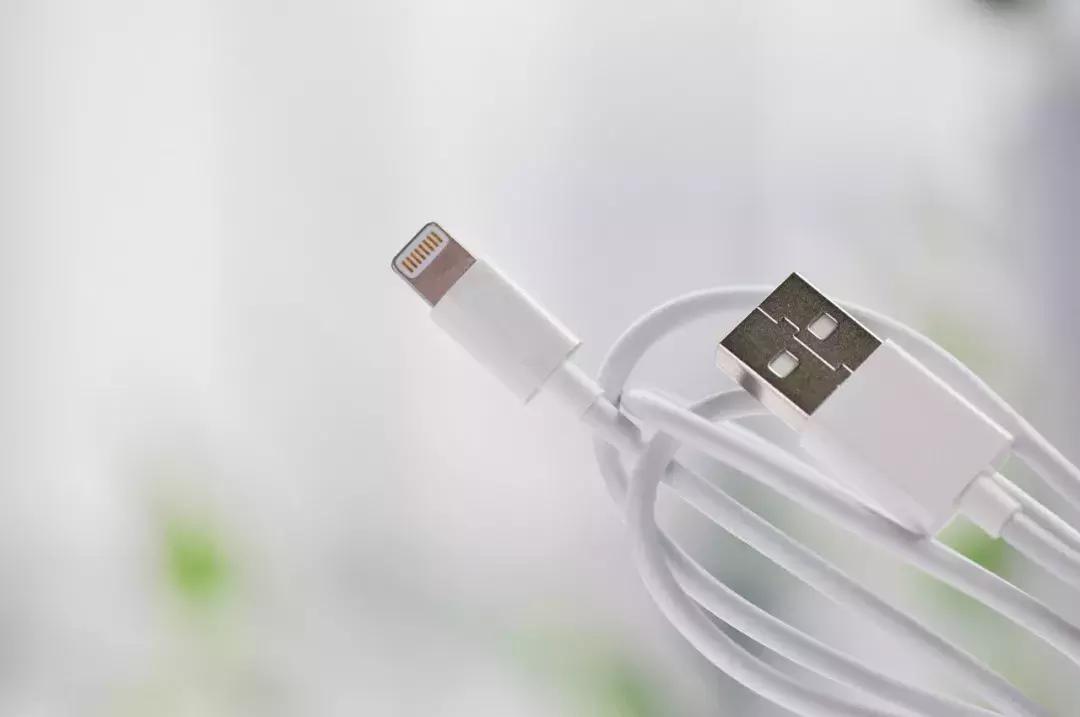 充电要快还得“能屈能伸”，买数据线看这个就够了