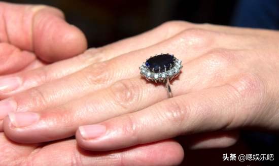 英国王室婚戒一览表,梅根戴的蓝宝石和凯特戴的蓝宝石