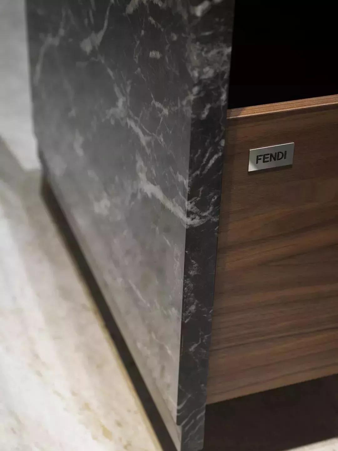 橱柜台面用大理石好还是石英石好,橱柜大理石台面宽度标准