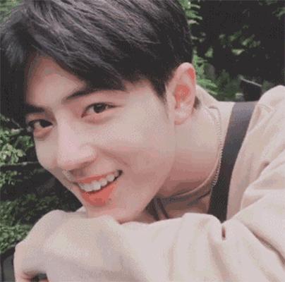 肖战吴磊衣品,肖战易烊千玺衣品