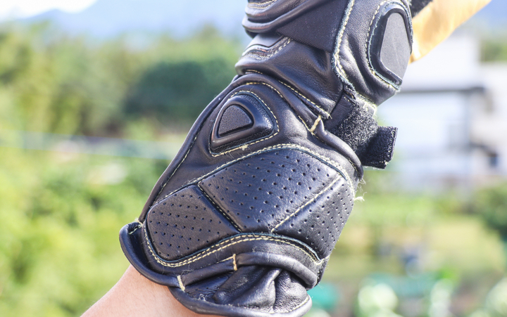平价摩托车手套测评,冬季骑行手套摩托车测评