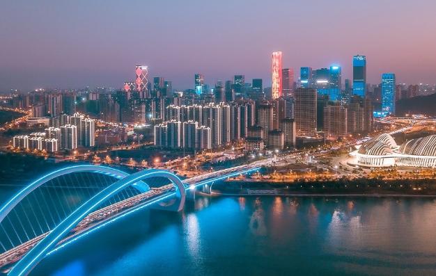 厉害了广西,南宁未来5年后gdp突破8000亿