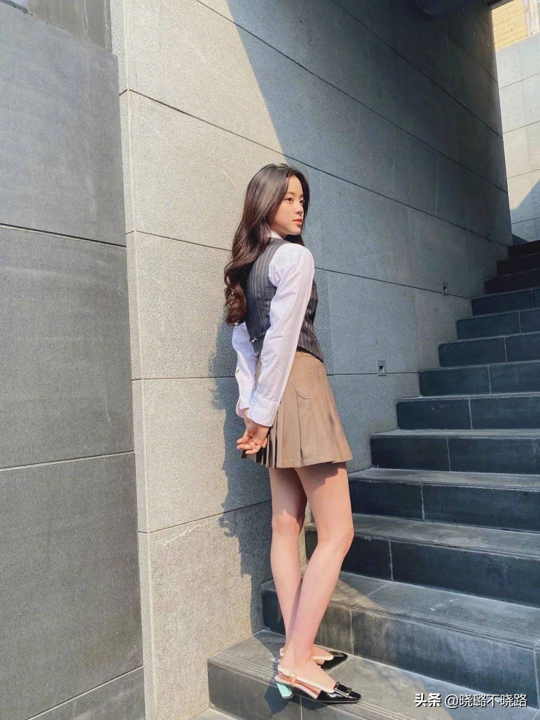 显腿长显腿直休闲鞋,2020流行露脚面鞋