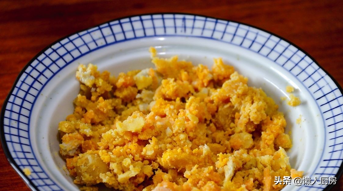 黄焖鸡腿做前要腌吗,鸡做熟了有腥味