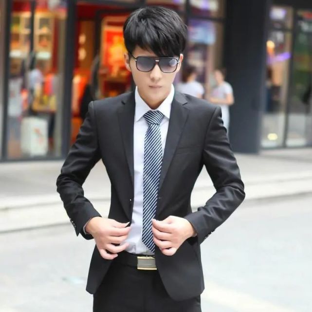 西服也能薄如「纸片」！穿上1s透气、清凉防晒，出街上班能穿三季