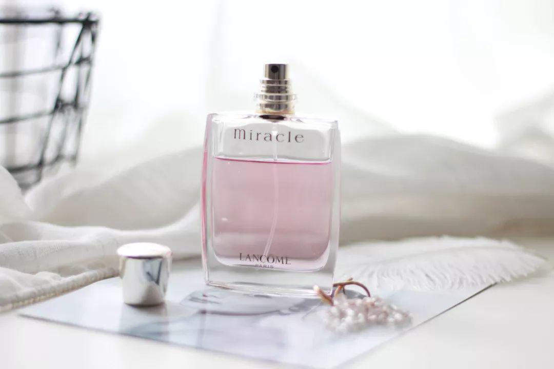 十大撩汉香水,十大撩汉香水推荐