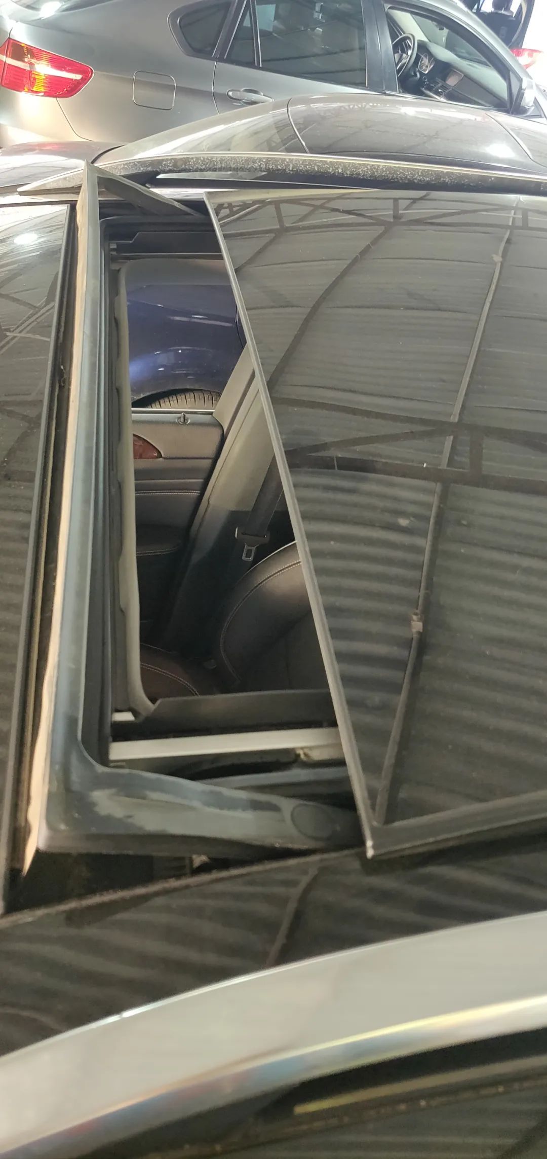 奔驰ml400天窗无法关,奔驰ML400天窗关不上