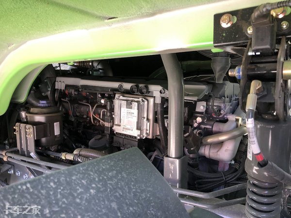 新豪沃渣土车起顶操作步骤,豪沃重汽渣土车功能讲解