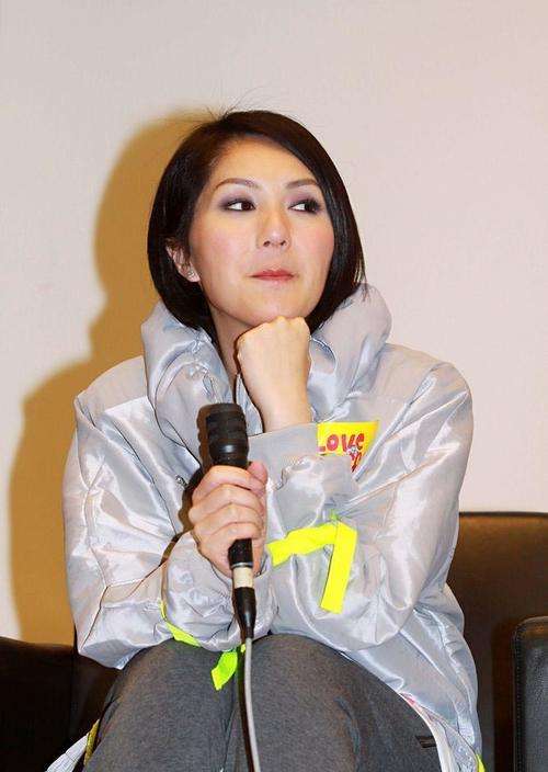 不是天后胜过天后的杨千嬅，歌曲传唱度比其她任何天后都广