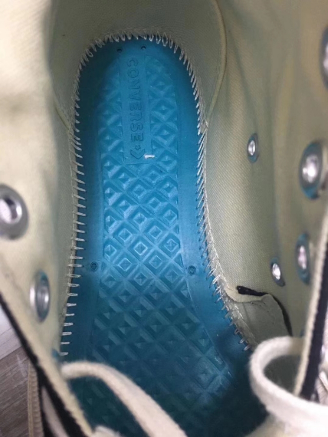 vans的配盒到底是真是假？sample鞋到底是什么？