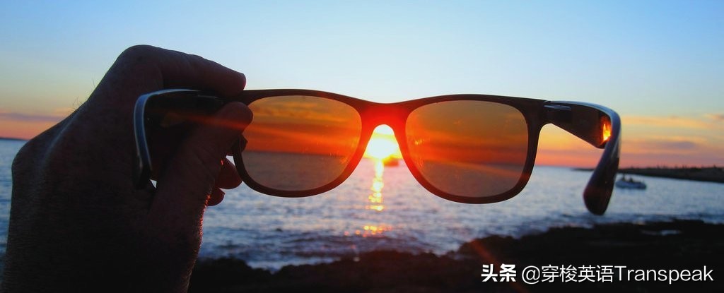 be measured in terms of money (measure in terms of money)