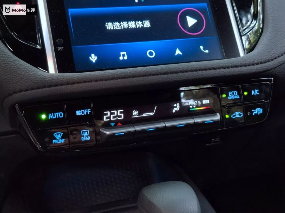 试驾全新广汽丰田雷凌双擎运动版,赛车手试驾评测广汽丰田雷凌双擎