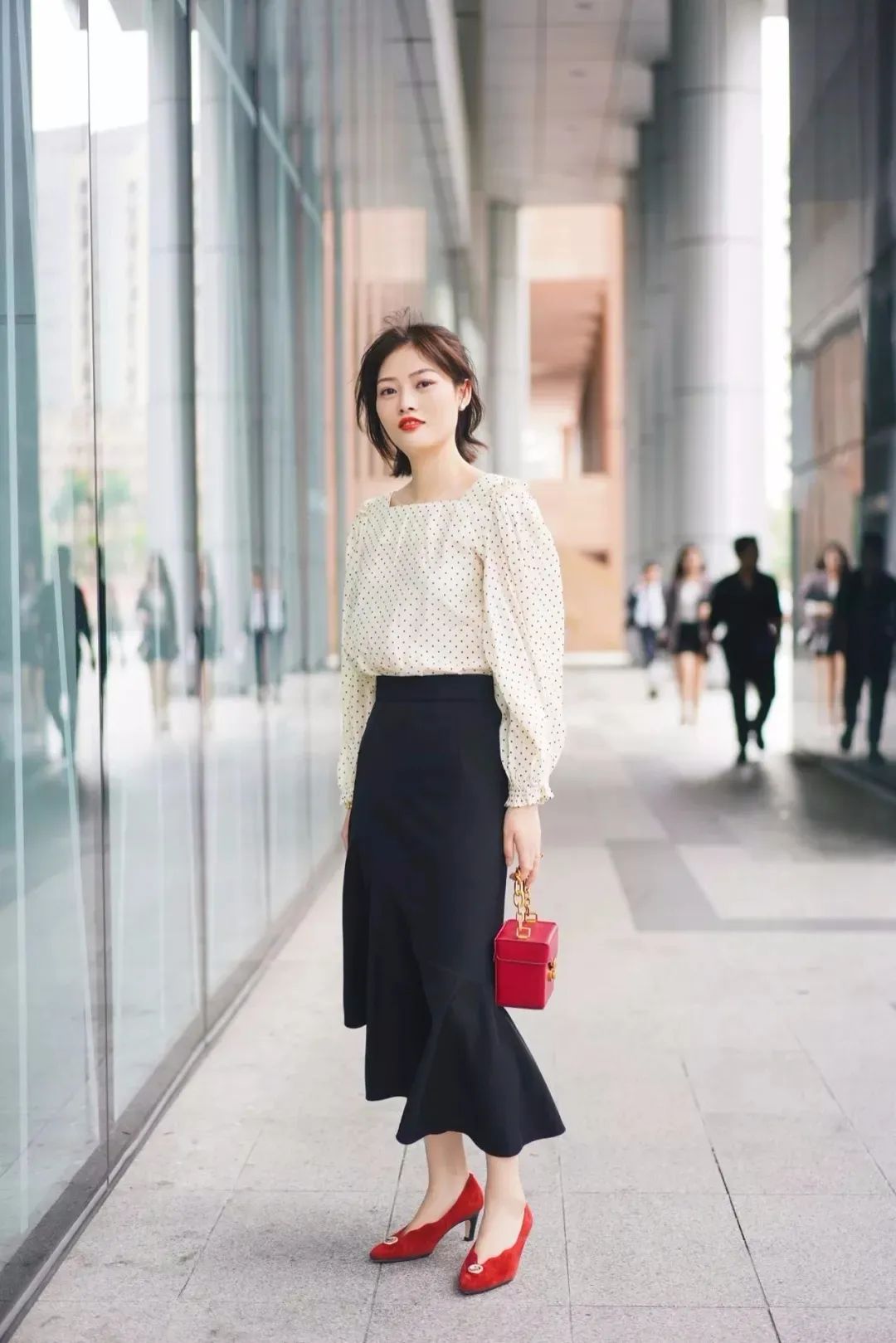 春夏值得入手的10款鞋子,秋天最时髦好穿的鞋这4双必买