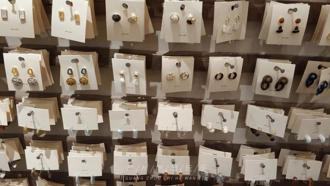 韩国东大门服装批发有几个大楼,广州韩国东大门服装批发拿货