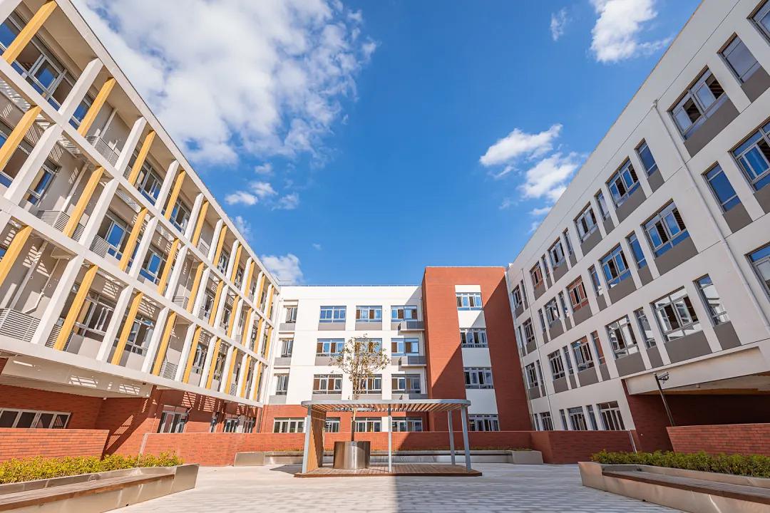 新学年新学校新开始,新学年新校园