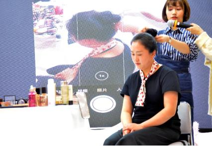 一场“美丽心灵”的精神洗礼，让三月因“鲤”与众不同