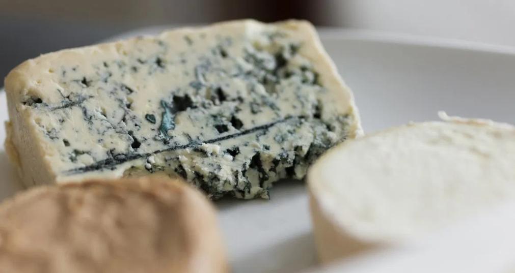 火腿发霉为什么还卖,火腿外面发霉里面为什么可以吃