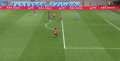 中甲门将诡异乌龙惊爆眼球,中甲联赛张一诺门将自扔球门