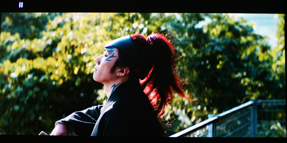 马兰士功放7013视频测试,马兰士sr7013推2.0落地箱