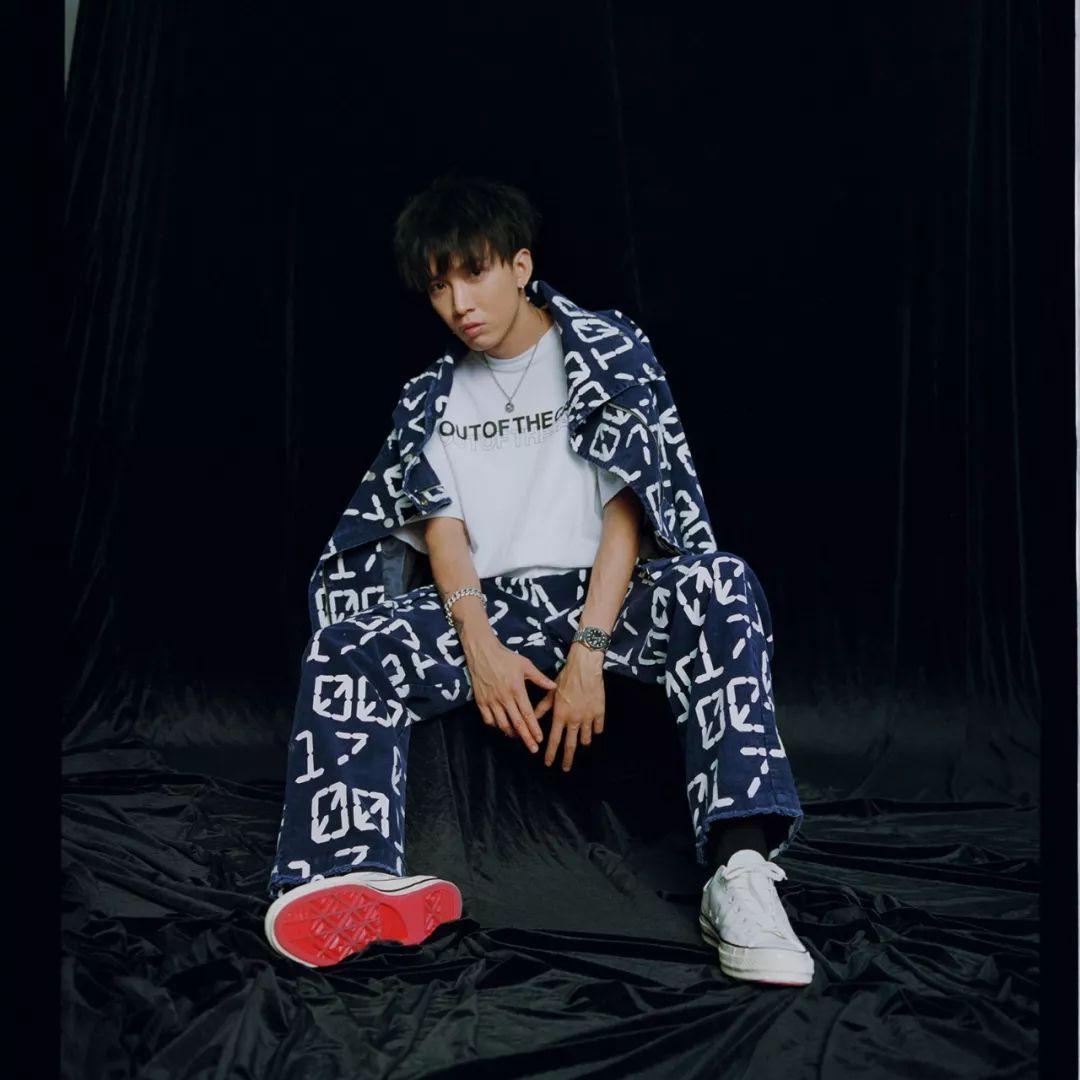 上海草莓基地挖草莓苗,超级草莓上海