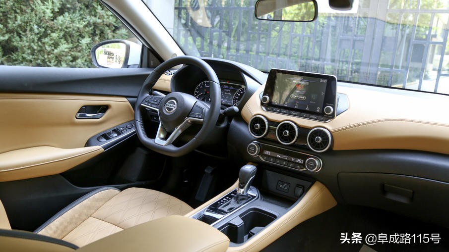 将朗逸赶下神坛自吸+CVT的佛系新轩逸躺着也能当第一