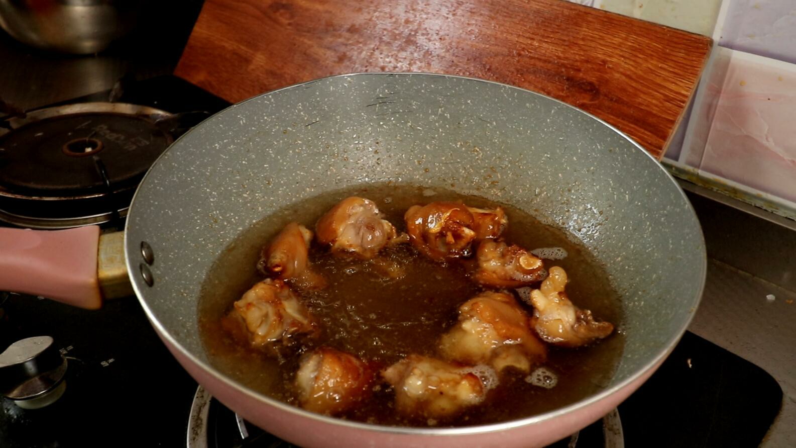 怎么处理猪蹄炖猪蹄才软烂,炖猪蹄什么火候